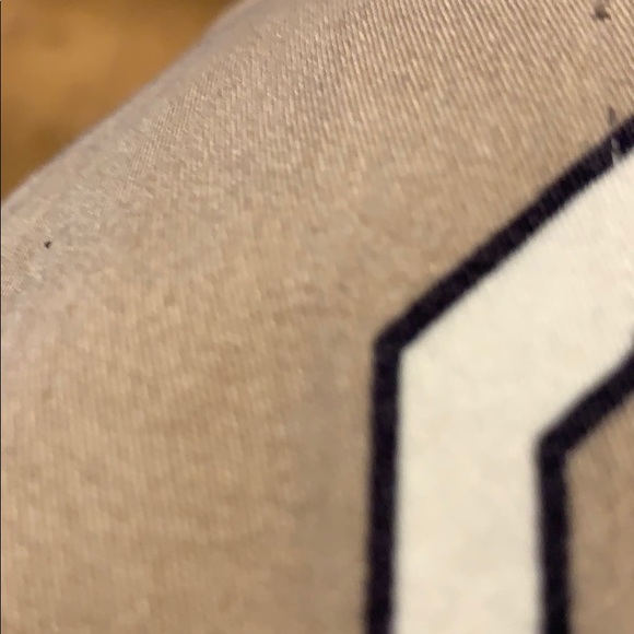 Meet your Posher, Julie - Picture 1 of 1